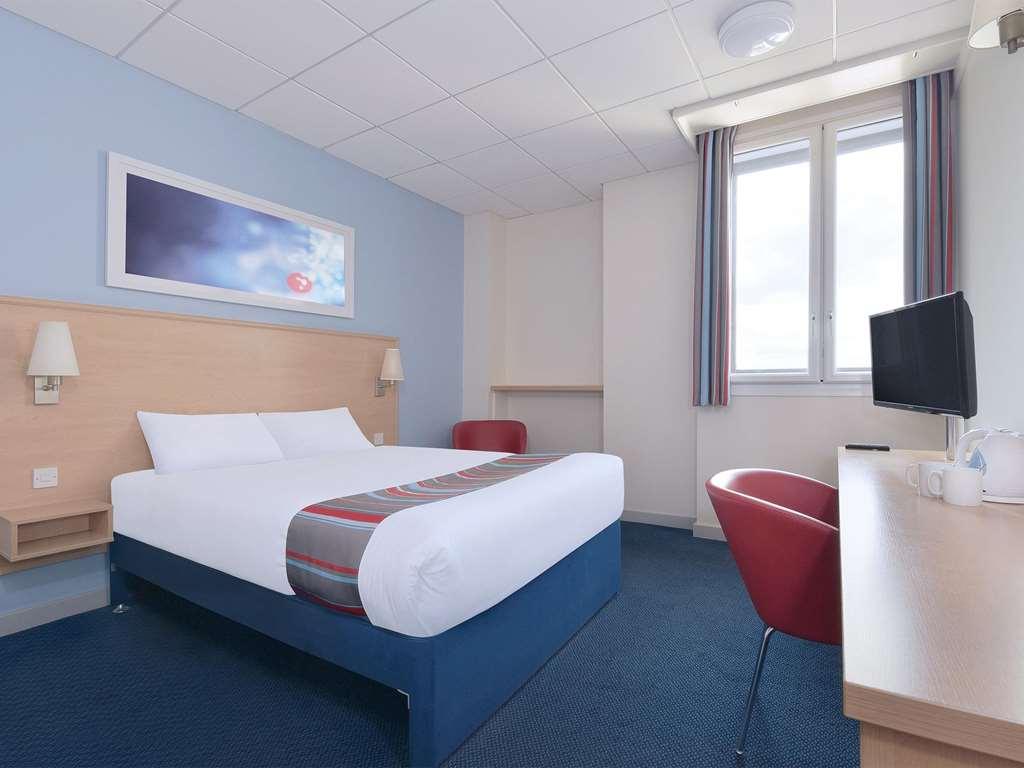 Travelodge Liverpool Docks Habitación foto